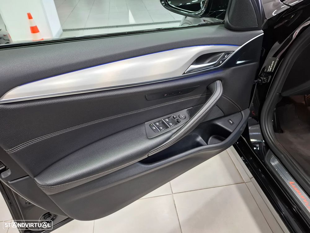 BMW 520 d Aut. Luxury Line - 13