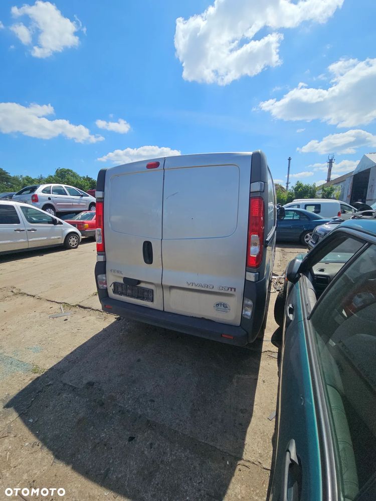 Opel Vivaro 2008r 2.0 D 84KW części - 4