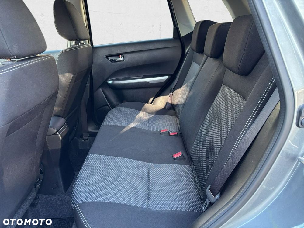 Suzuki Vitara - 22
