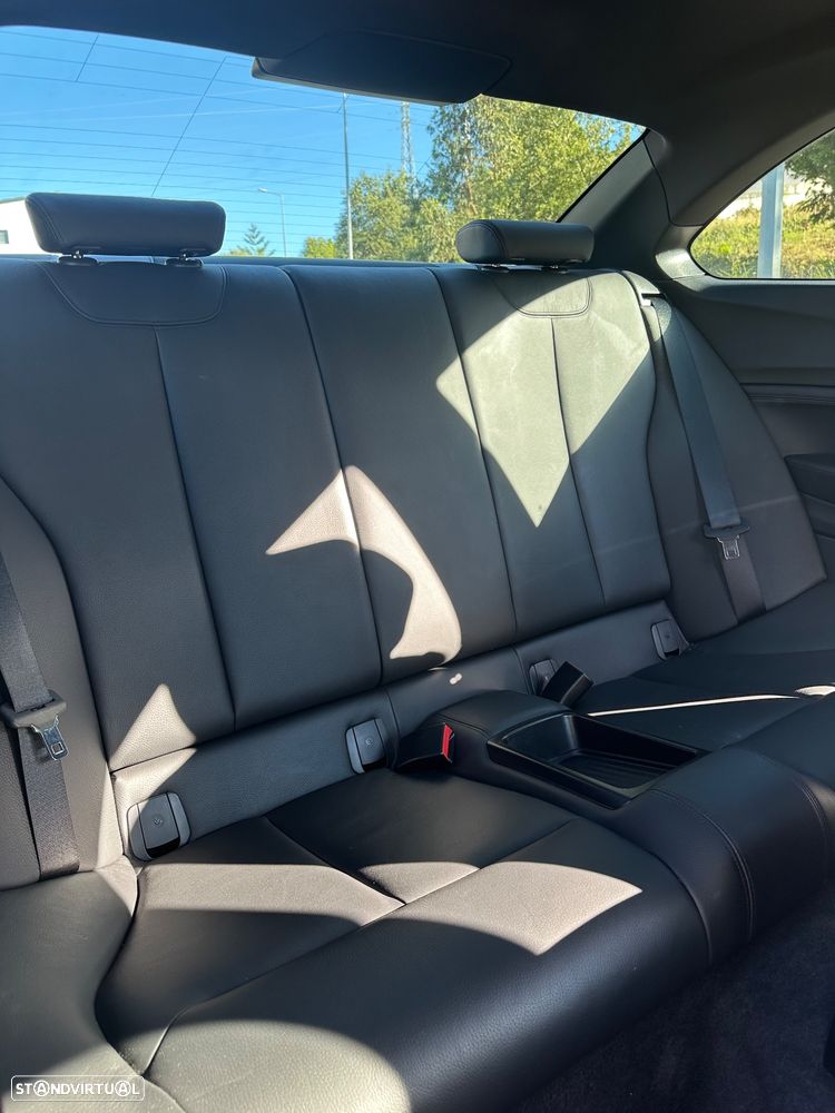 BMW 220 i Coupe Pack M - 6