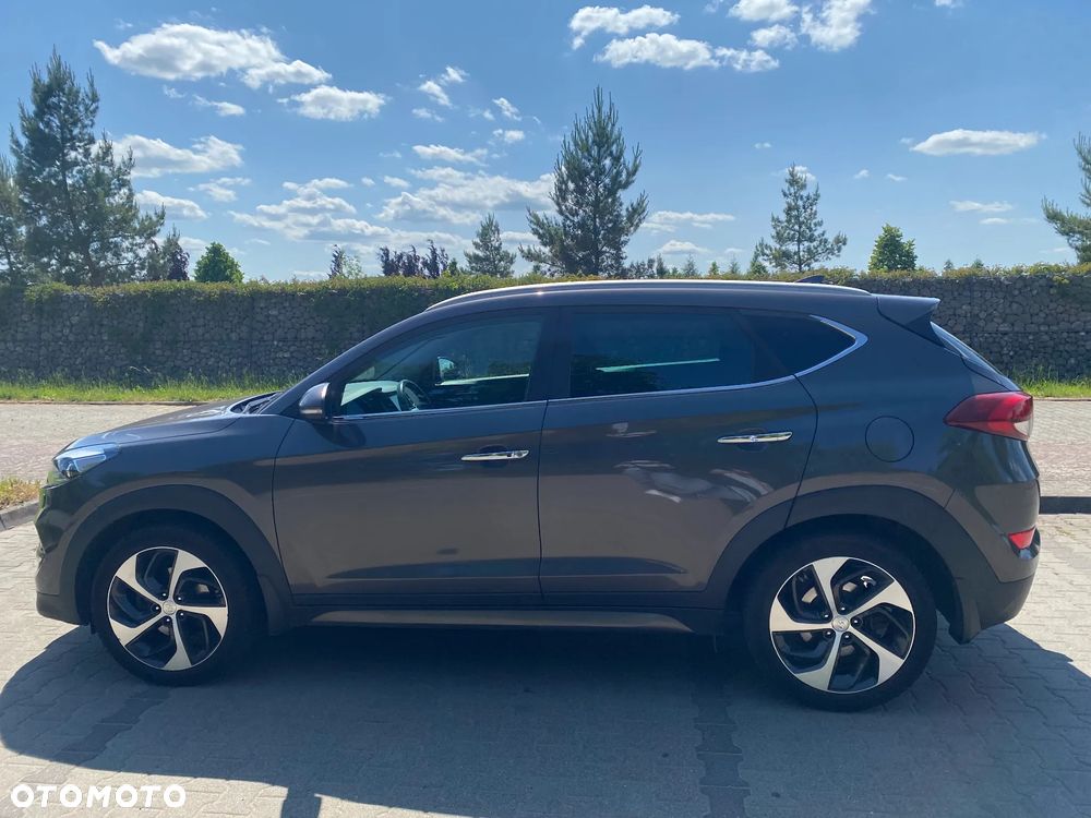 Hyundai Tucson - 2