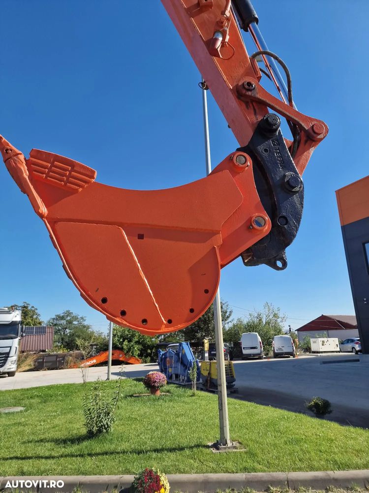 Hitachi ZX85, 2021, 2.975h, LAMA, CUPLA RAPIDA+3 CUPE NOI, Ad sapare 5m, latime 2,2m, ridica 3,7t, Camera spate, senile cauciuc 80% ok, inst picon pe bratele de excavare, Aer cond, computer in lb romana, posibilitate leasing -PROMOTIE 56.900 EUR+Tva - 27