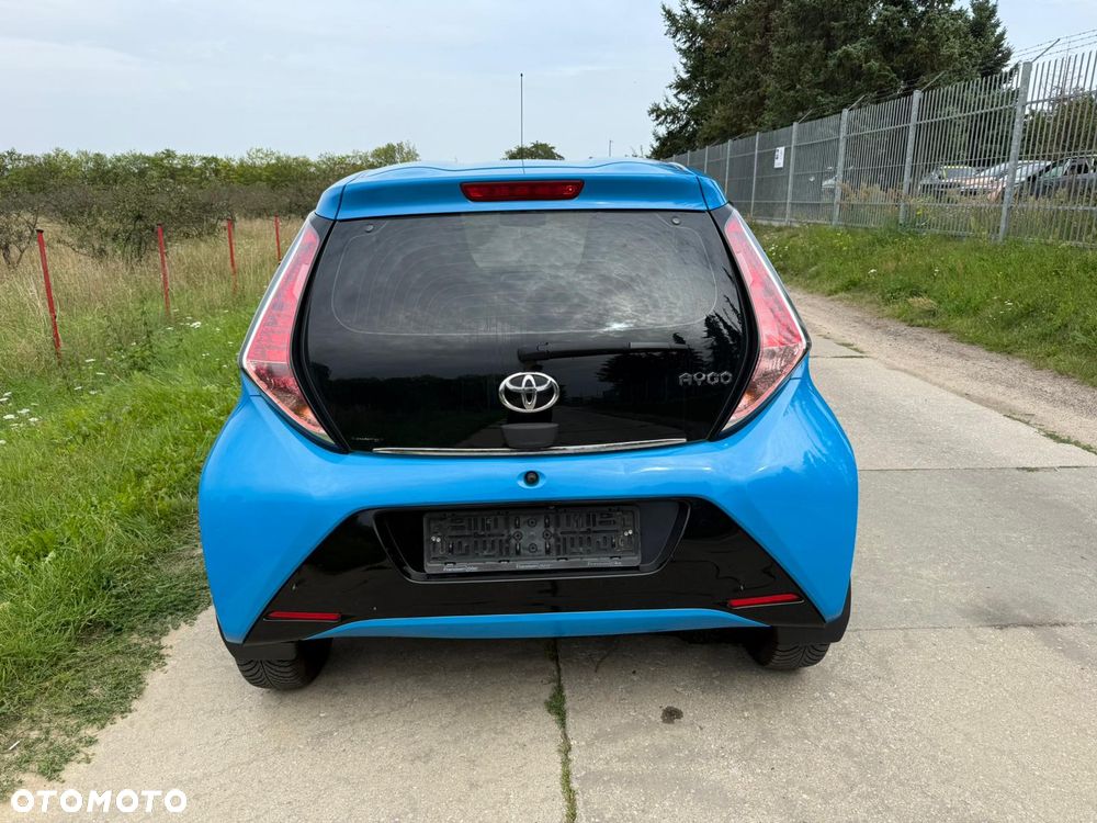 Toyota Aygo x-play - 10