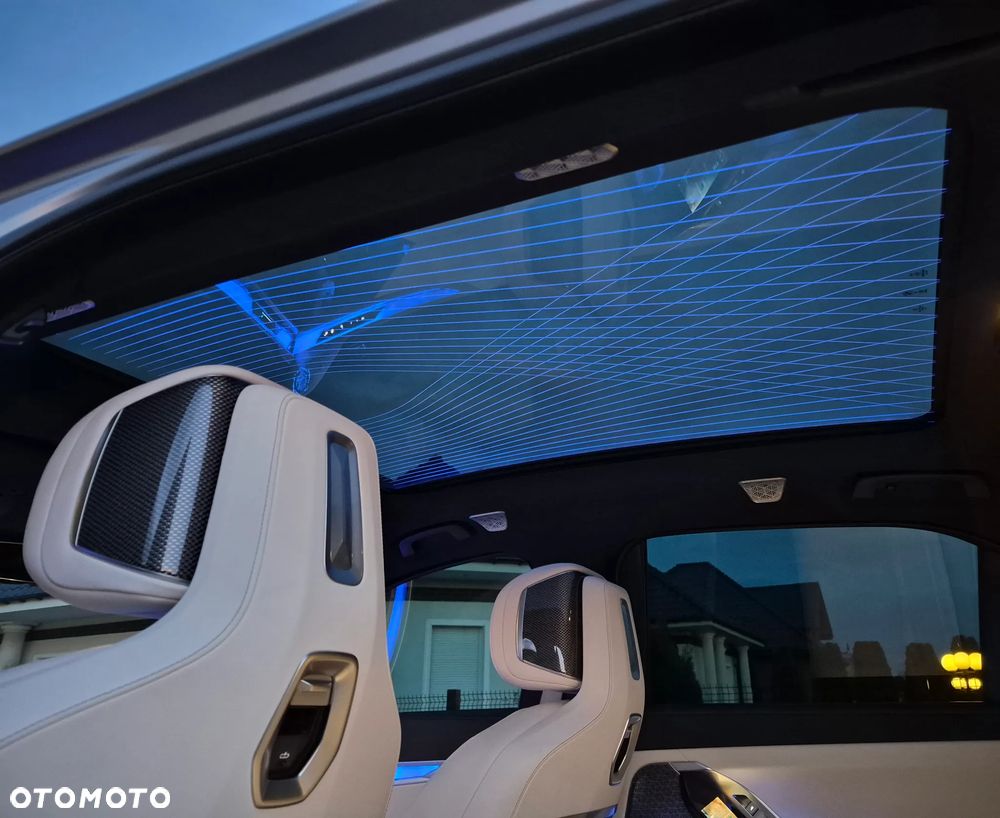 BMW Seria 7 740i - 23