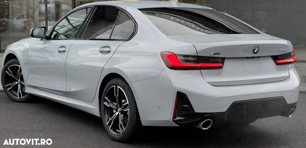 BMW Seria 3 330e xDrive AT PHEV - 13