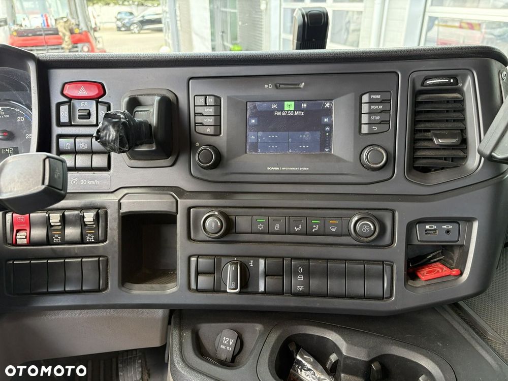 Scania XT 280 CNG - 9