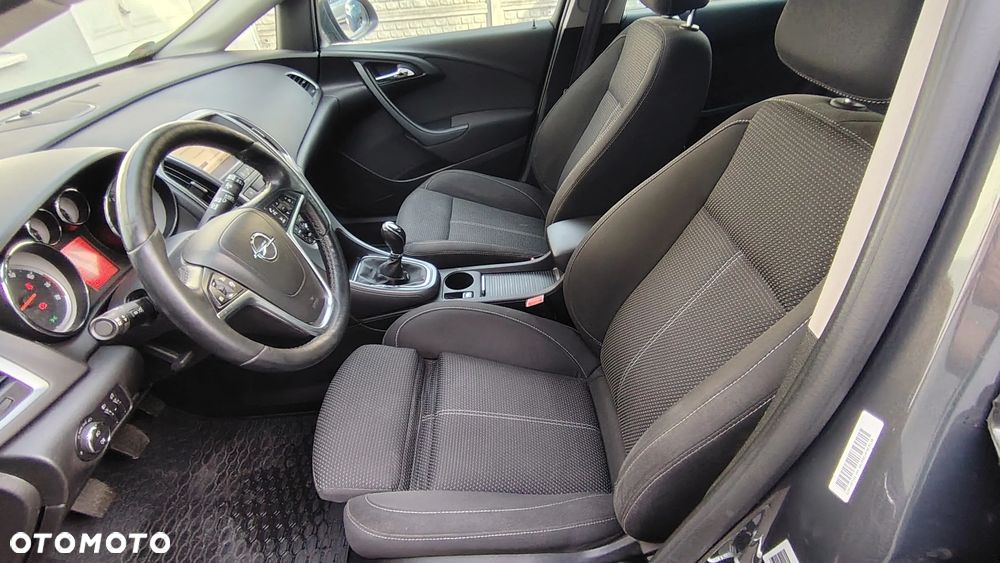 Opel Astra 1.4 T Cosmo EU6 - 12