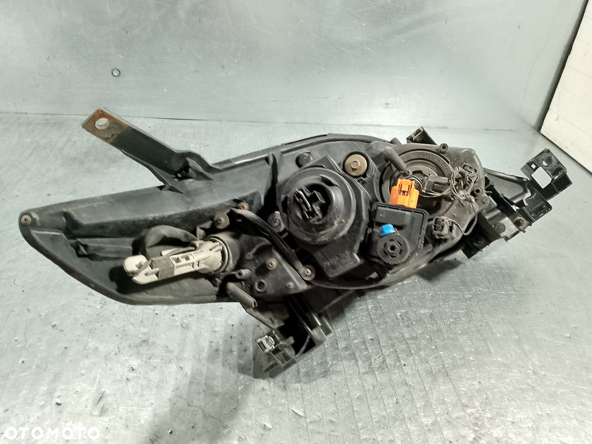LAMPA PRZÓD LEWA MAZDA 5 ( 05-10 )C235-51040  P5115 - 8