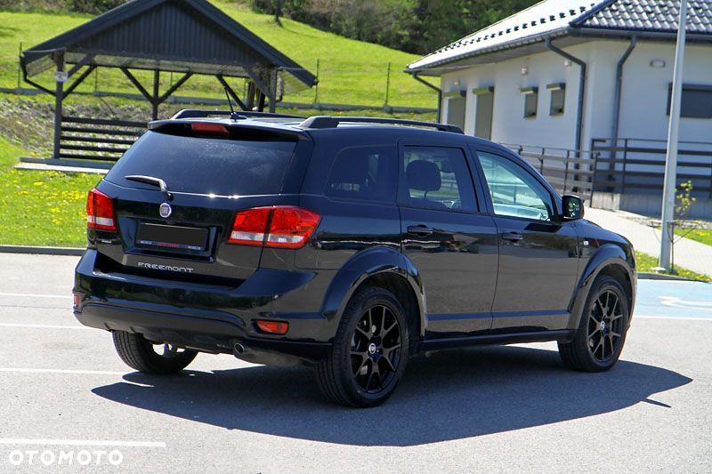 Fiat Freemont 2.0 Multijet 16V DPF Automatik Allrad Lounge - 2