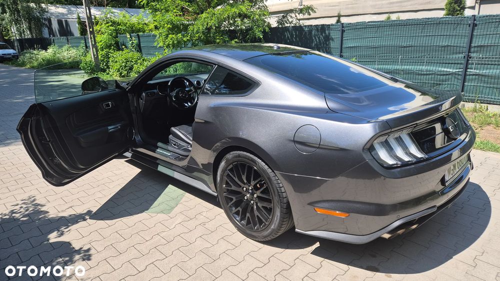 Ford Mustang - 5