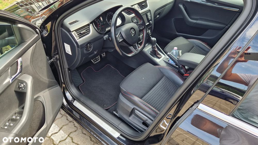 Skoda Octavia 2.0 TDI 4x4 Drive DSG - 6
