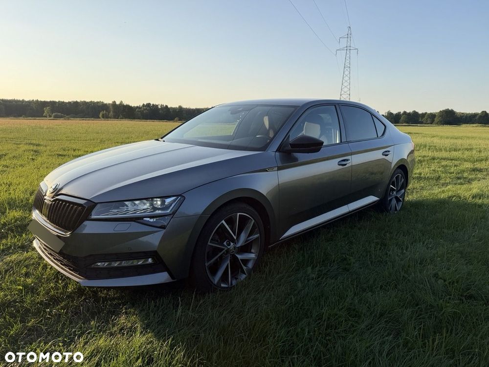 Skoda Superb 2.0 TDI SCR Sportline DSG - 19