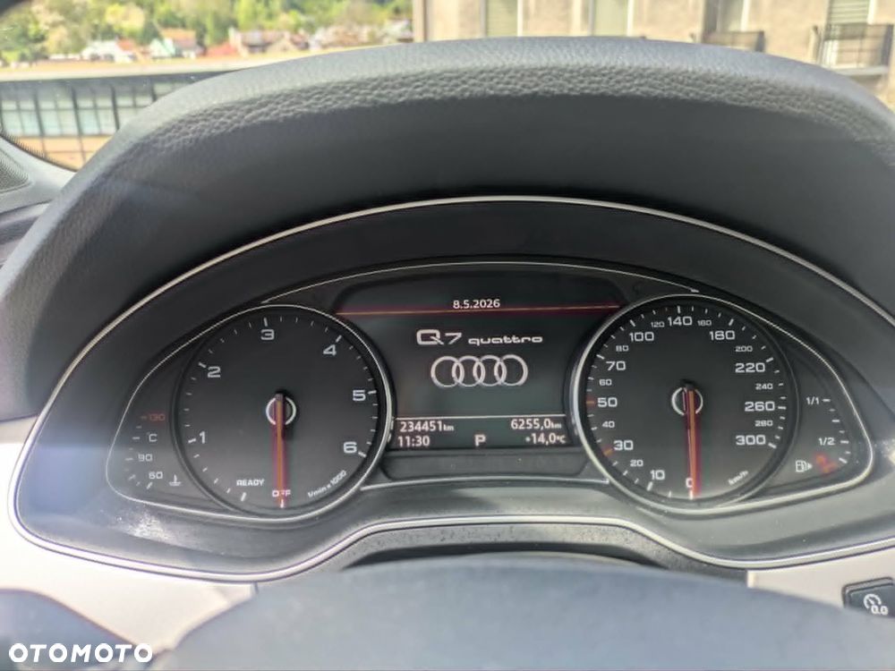 Audi Q7 - 11