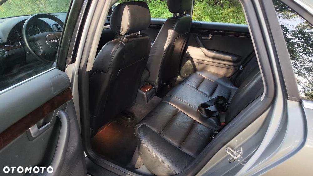 Audi A4 3.0 Quattro - 21