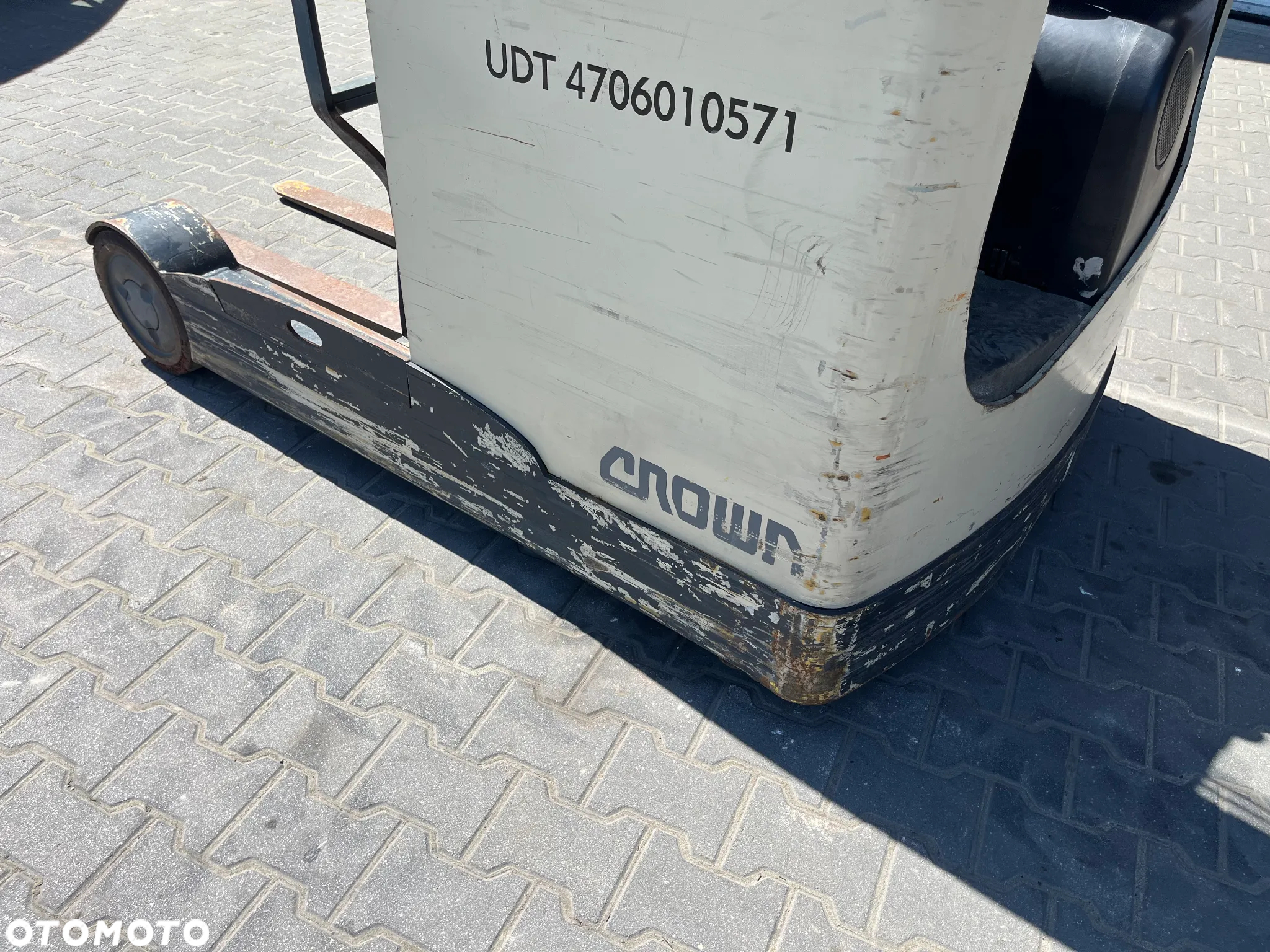 Crown ESR 4020-1.6 - 12