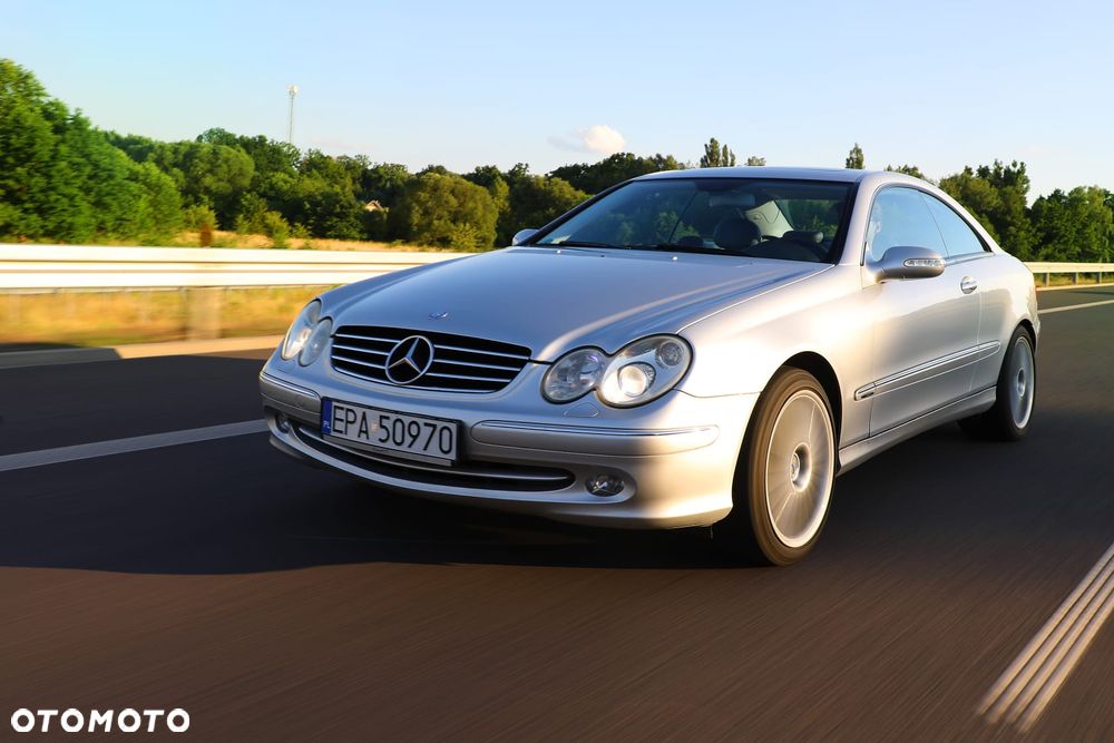 Mercedes-Benz CLK - 10