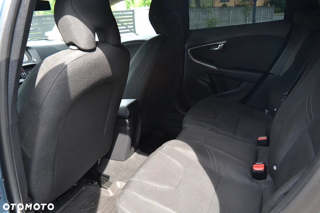 Volvo V40 T3 - 21
