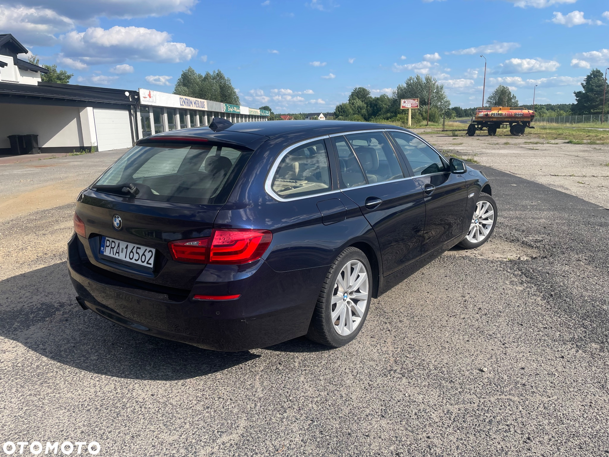 BMW Seria 5 520i Touring - 6