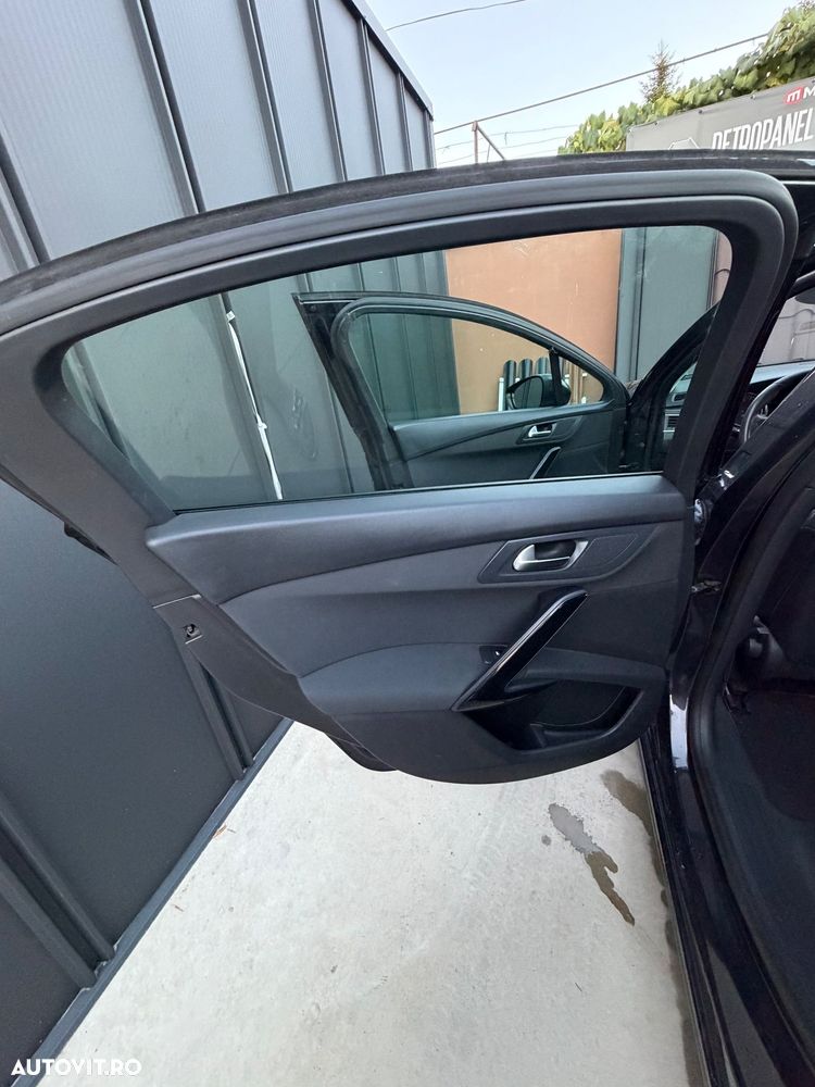 Peugeot 508 2.0 HDI FAP BVA Active - 12