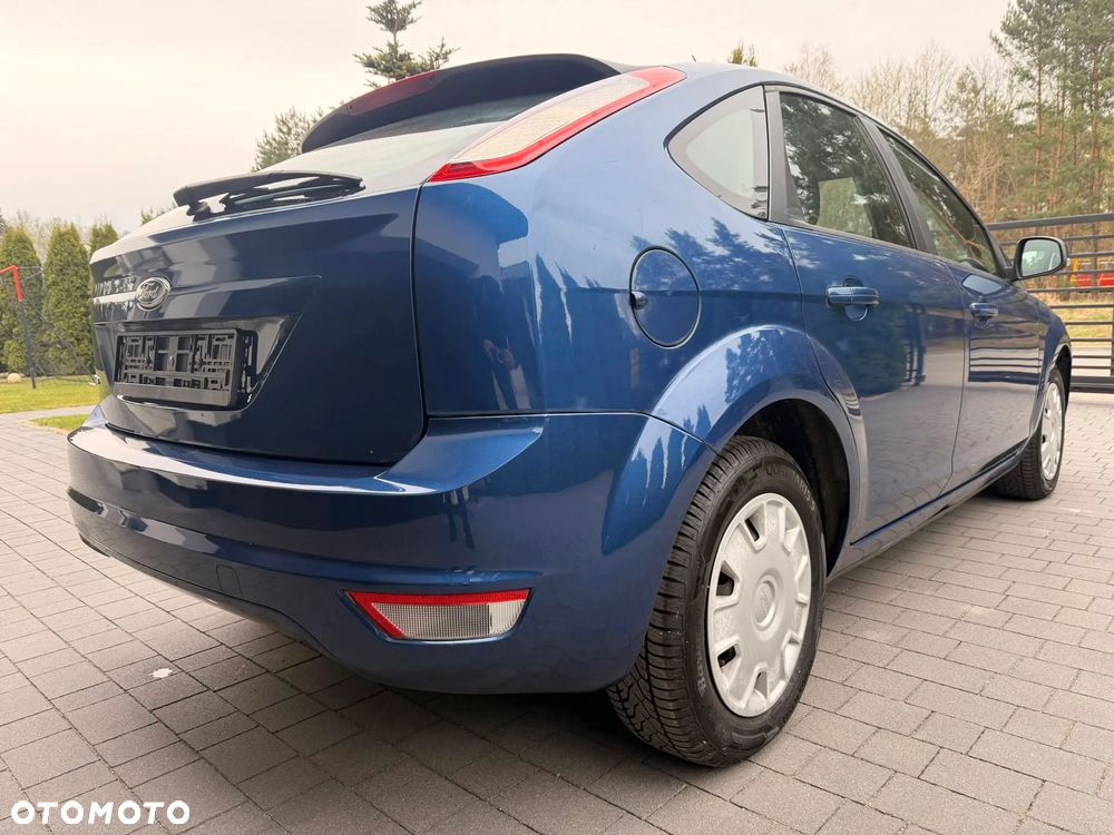 Ford Focus 1.6 16V Style+ - 15