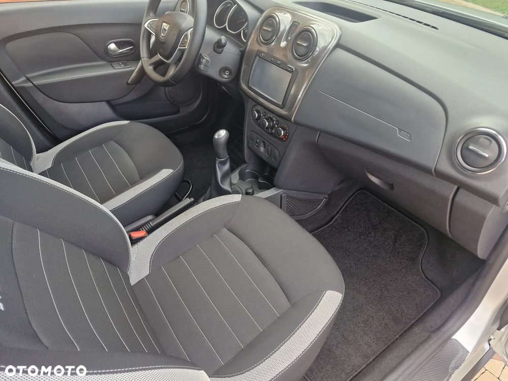 Dacia Sandero Stepway TCe 90 (S&S) Celebration - 17