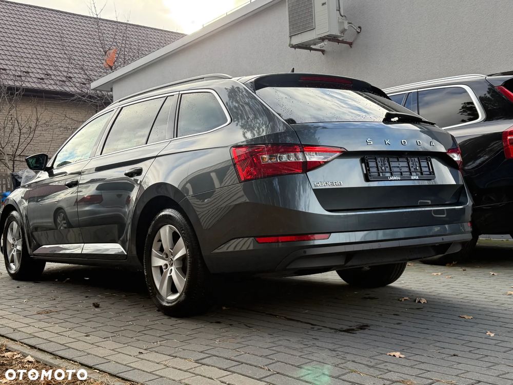 Skoda Superb 2.0 TDI Style DSG7 - 4