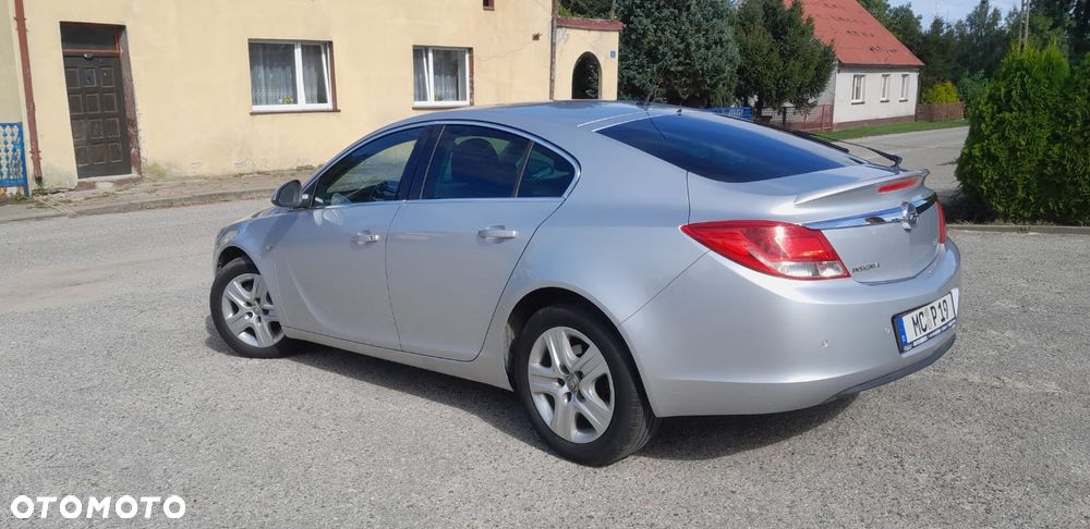 Opel Insignia - 10