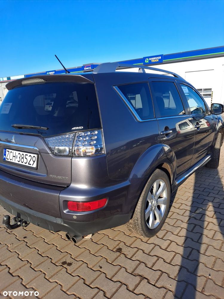 Mitsubishi Outlander - 5