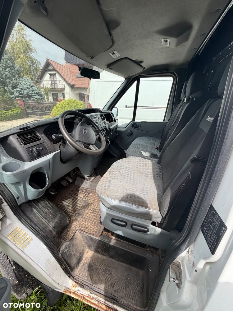 Ford Transit - 11