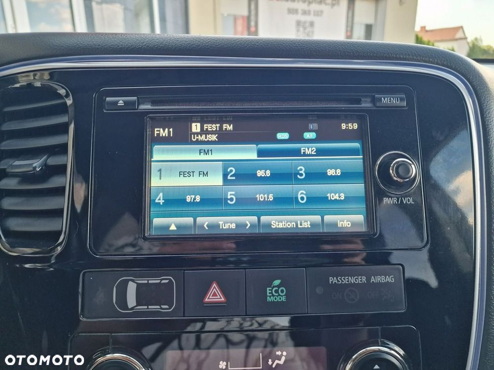 Mitsubishi Outlander - 23