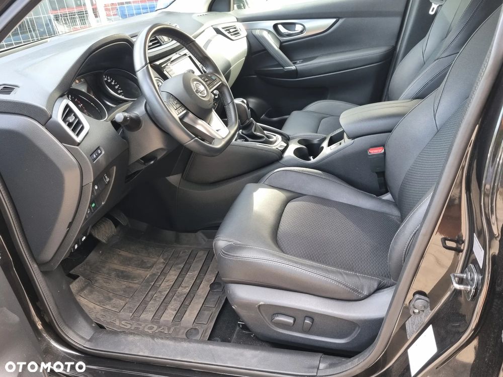 Nissan Qashqai 1.7 dCi 4x4 Tekna+ Xtronic - 23