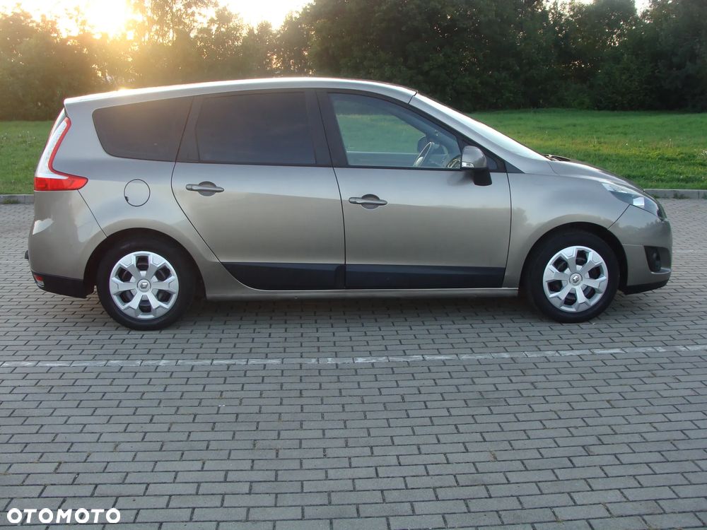 Renault Scenic 1.9 dCi Expression - 29