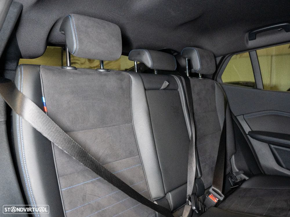 BMW iX2 eDrive20 Pack Desportivo M - 19