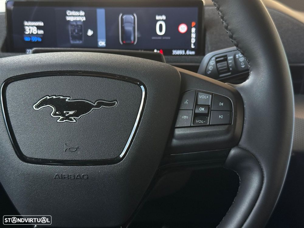 Ford Mustang Mach-E 72.6 kWh Base - 8