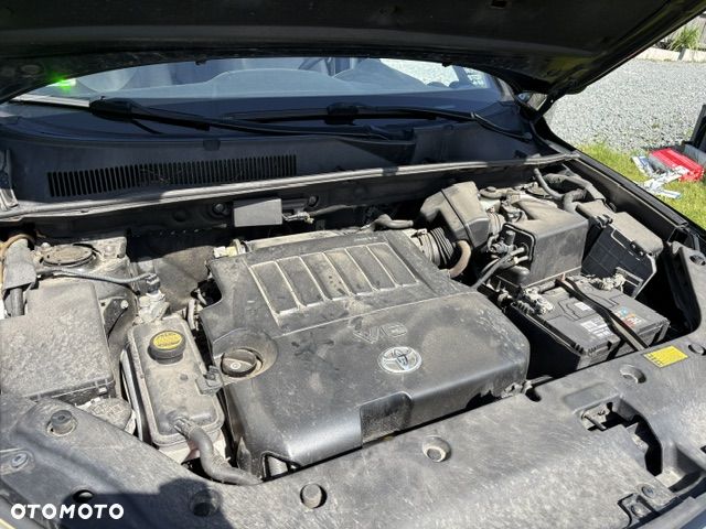 Toyota RAV4 - 12