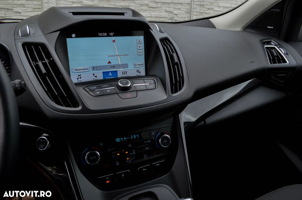 Ford Kuga 1.5 EcoBoost 4x4 Aut. Trend - 33