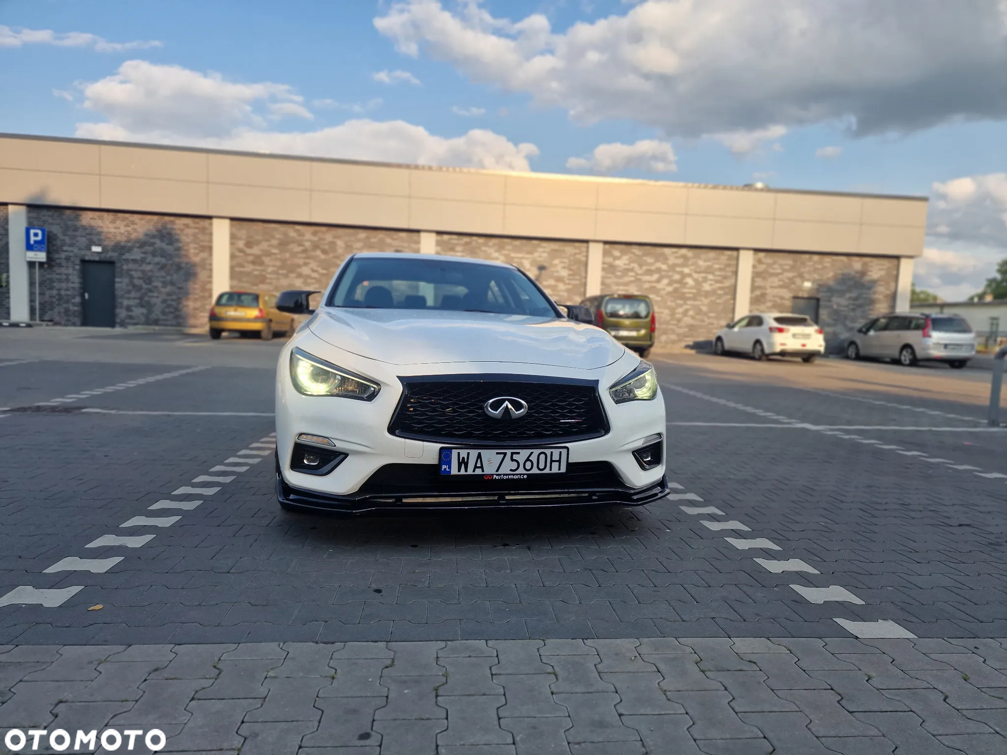 Infiniti Q50 - 17