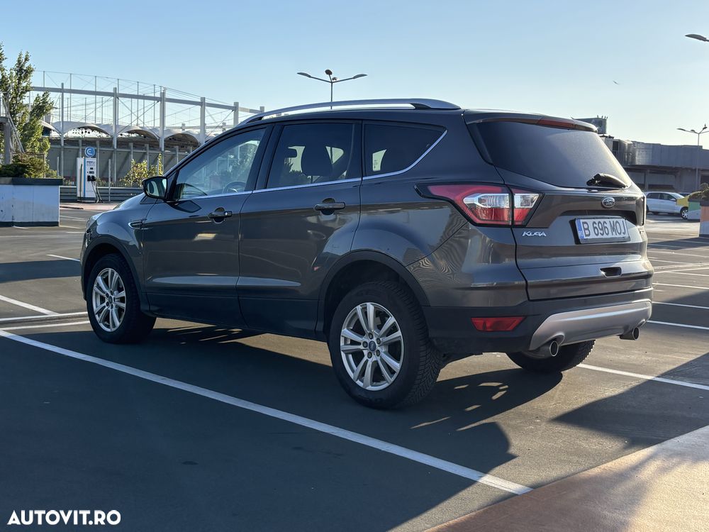 Ford Kuga - 4
