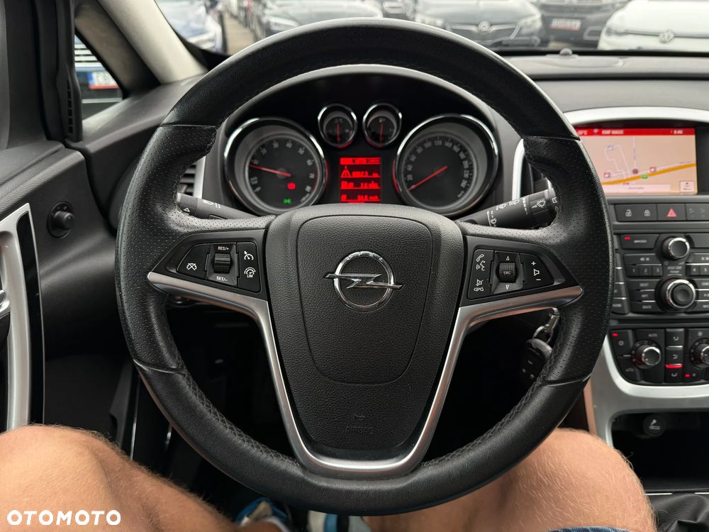 Opel Astra 1.4 Turbo Edition - 11