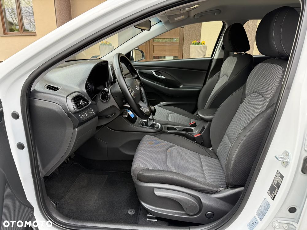 Hyundai i30 1.4 Classic + - 21