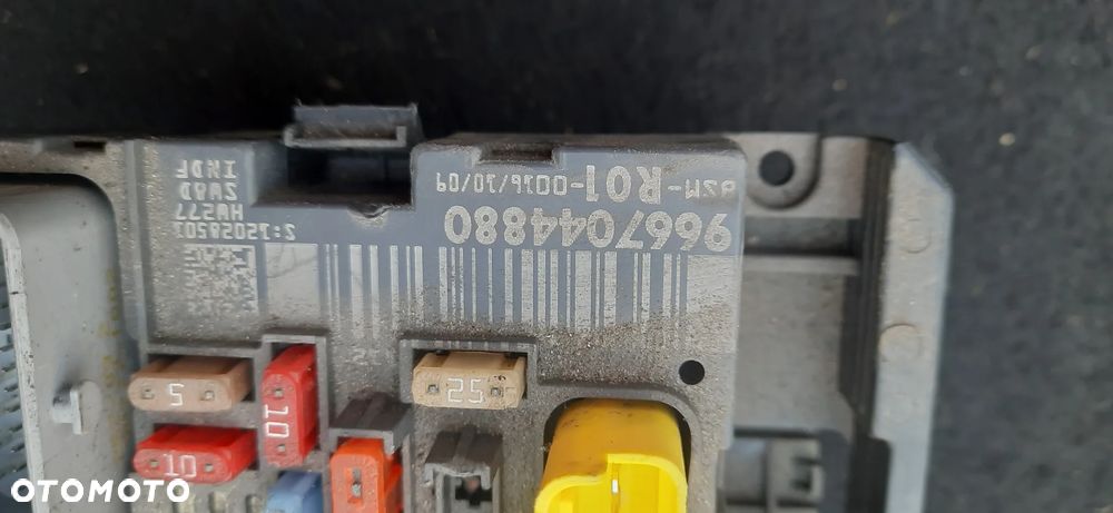 moduł BSC A02 00 9656148080 bsm  9646405280 9667044880 9675877980 R02-00 9664705980 R02r02-00 9661281580 L01-00 9656593780 9661708280 l11-00  bsi 966405888001 281201919b 28119247-5b 9645030380 9661682880 9659285480 BSI 9657999380 - 33