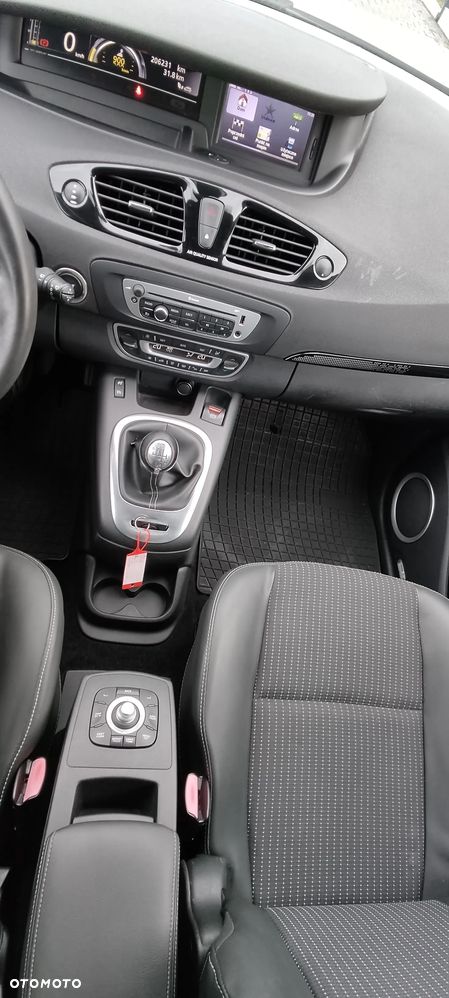 Renault Scenic 1.6 dCi Energy Privilege - 20