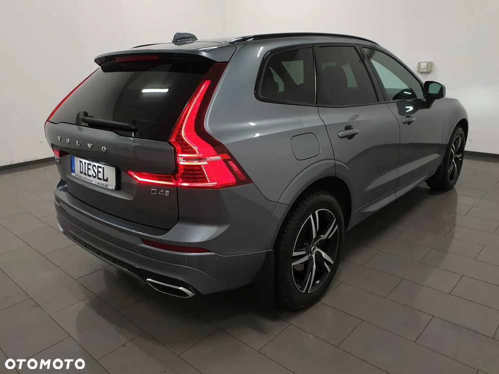 Volvo XC 60 D4 R-Design - 6