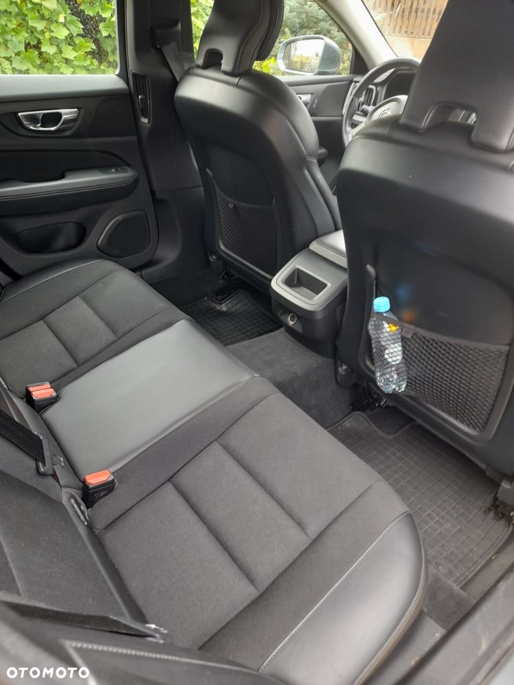 Volvo V60 D4 Momentum - 10