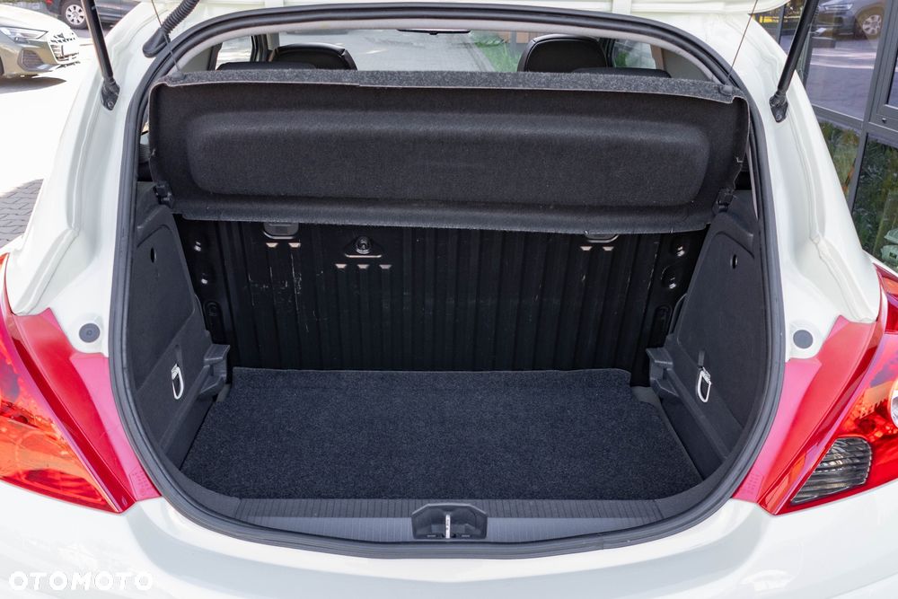 Opel Corsa 1.4 16V Edition 150 - 28