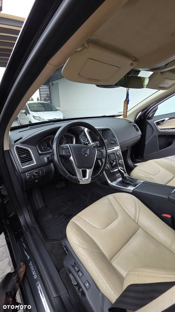 Volvo XC 60 - 21