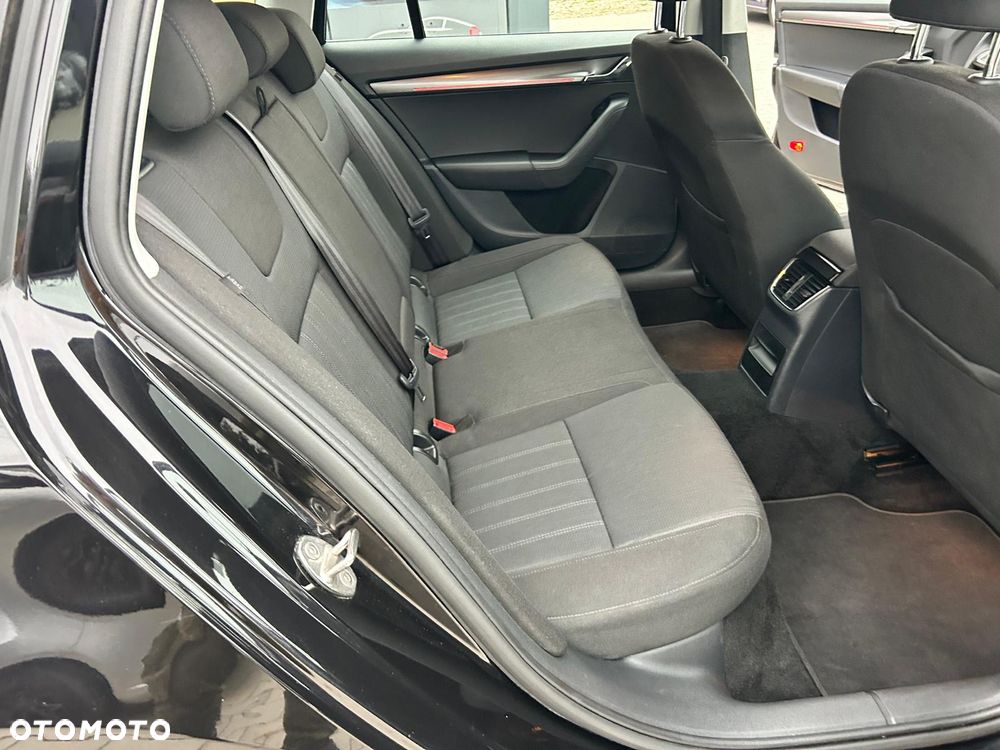Skoda Octavia 1.5 TSI ACT Ambition DSG - 27