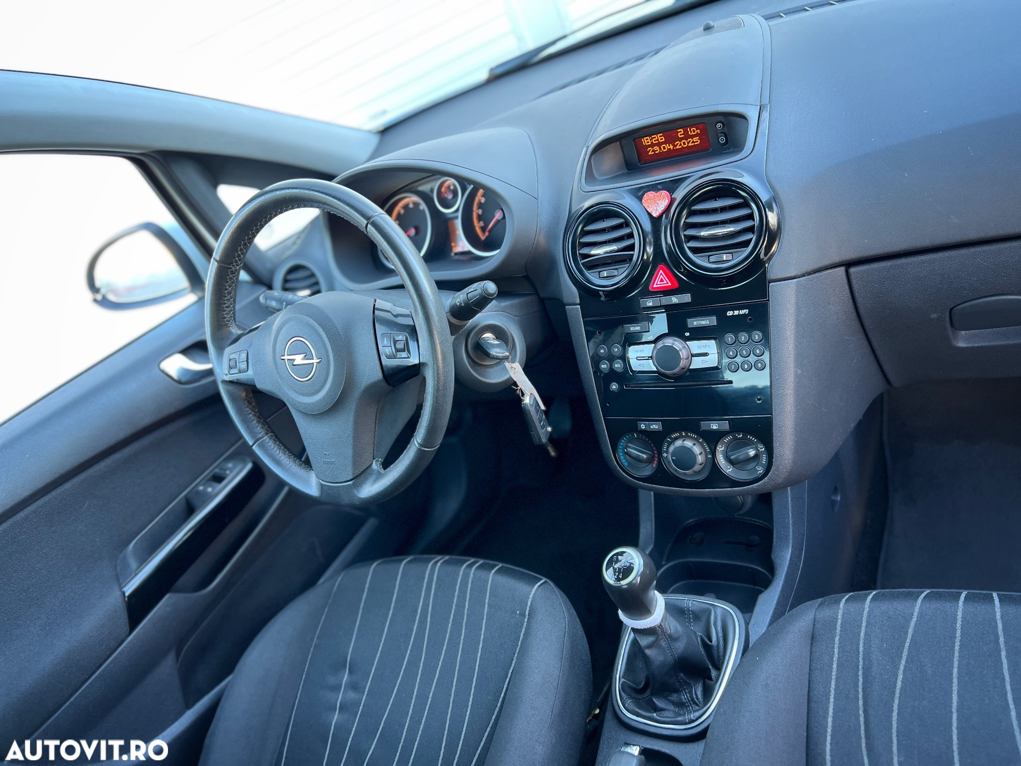 Opel Corsa 1.2 16V EcoFLEX Edition 111 Jahre - 8