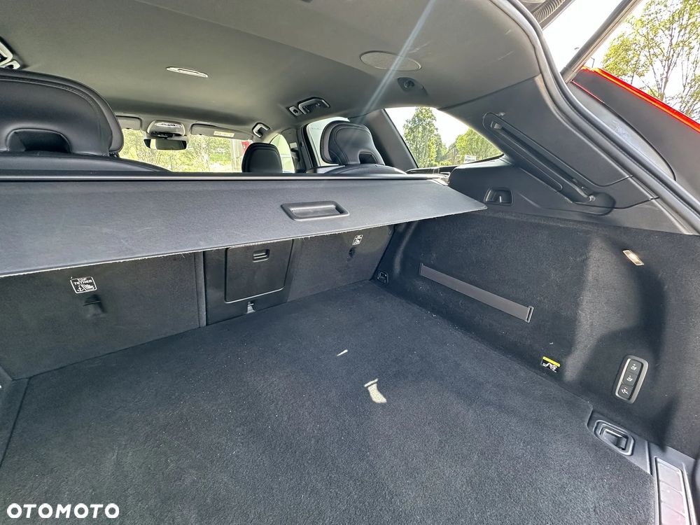 Volvo XC 60 T5 R-Design - 12