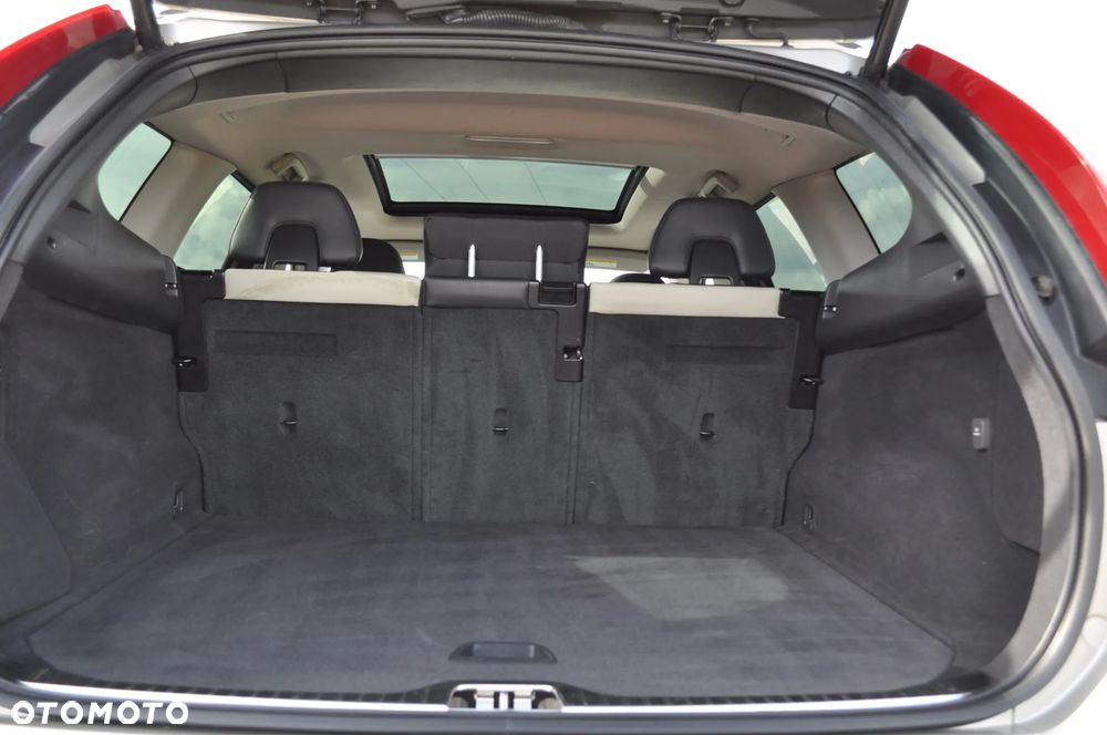 Volvo XC 60 - 19